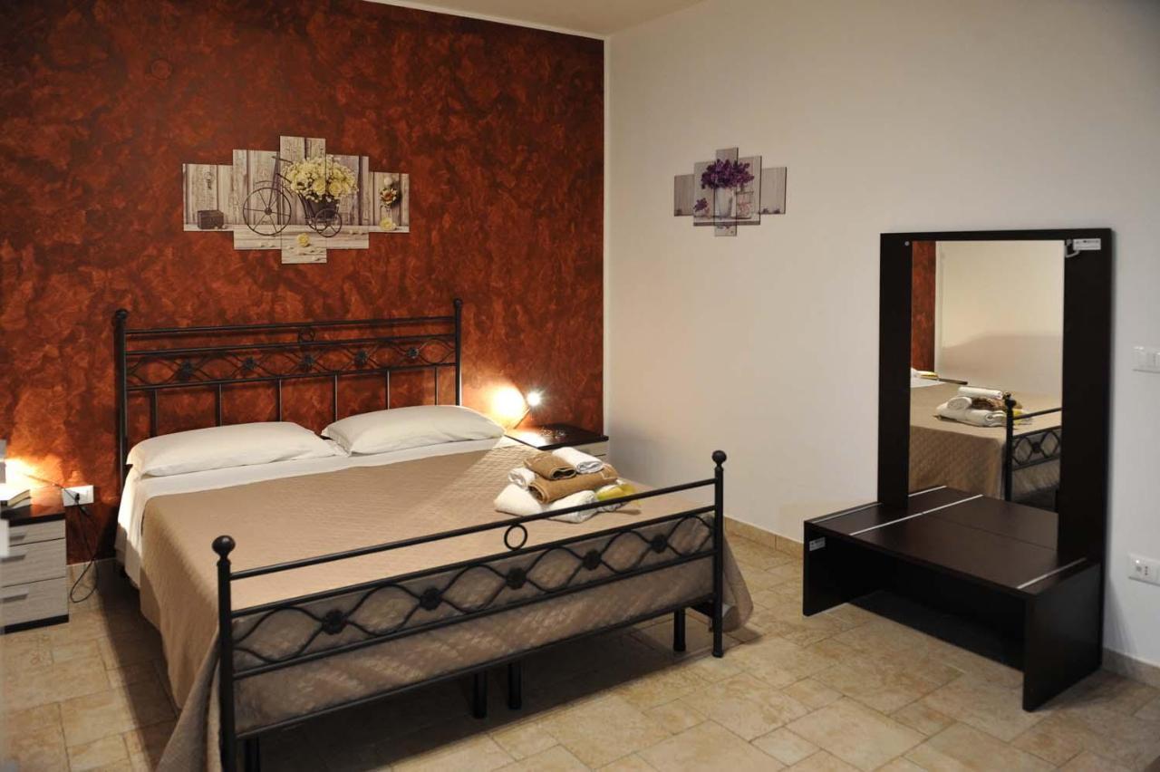 Agriturismo Caranna Torre Lapillo Eksteriør billede
